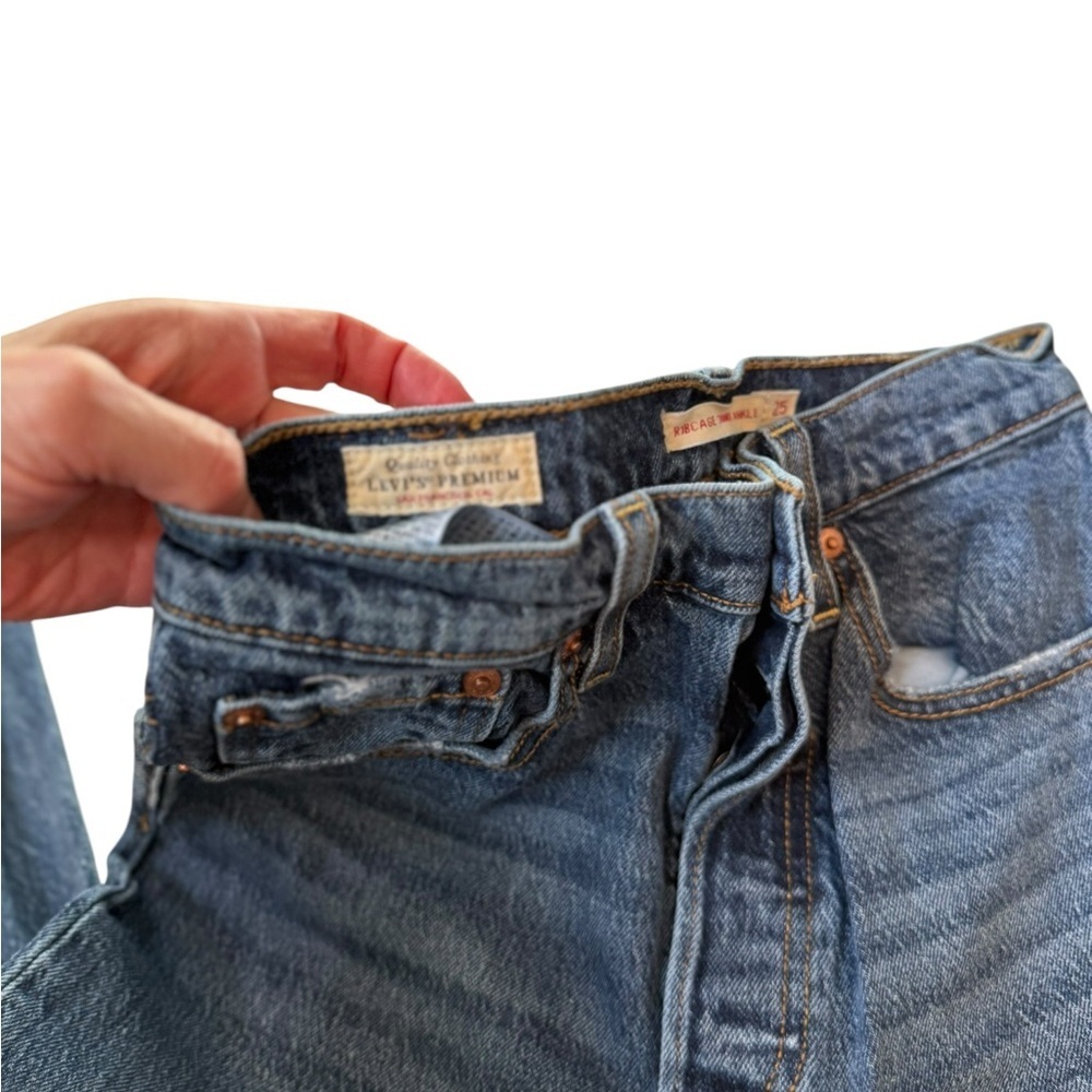 Levi's Light Blue High-Rise Cropped Straight Jeans - Picture 7 of 8